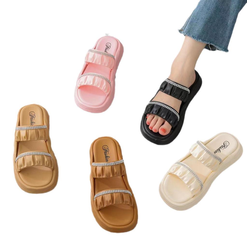 Summer New Soft-soled Slippers for Women To Wear 2025 Fashionable and Foreign Thick-soled Beach One-character Cool Slippers