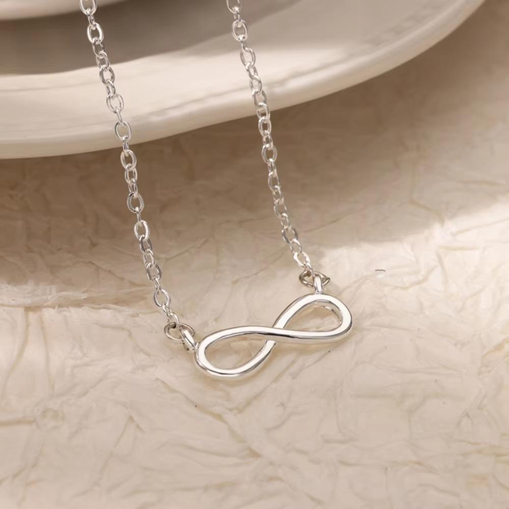 Niche Design Simple Collarbone Chain Female Infinity Symbol Individual Cold Wind Geometric Necklace Transshipment Word Pendant