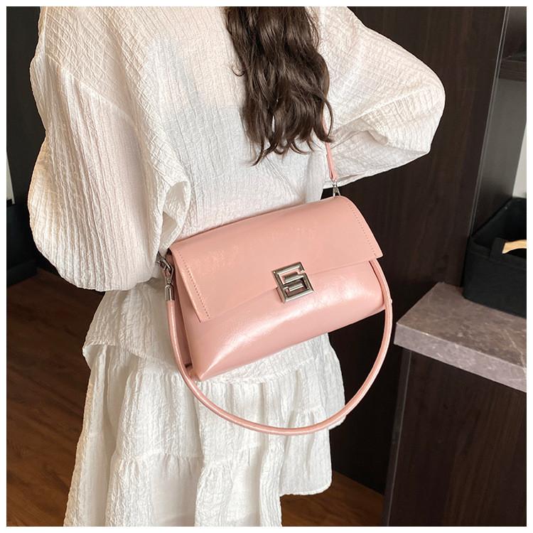 IELGY Ladies Retro Casual Small Square Oil Wax Leather Messenger Bag