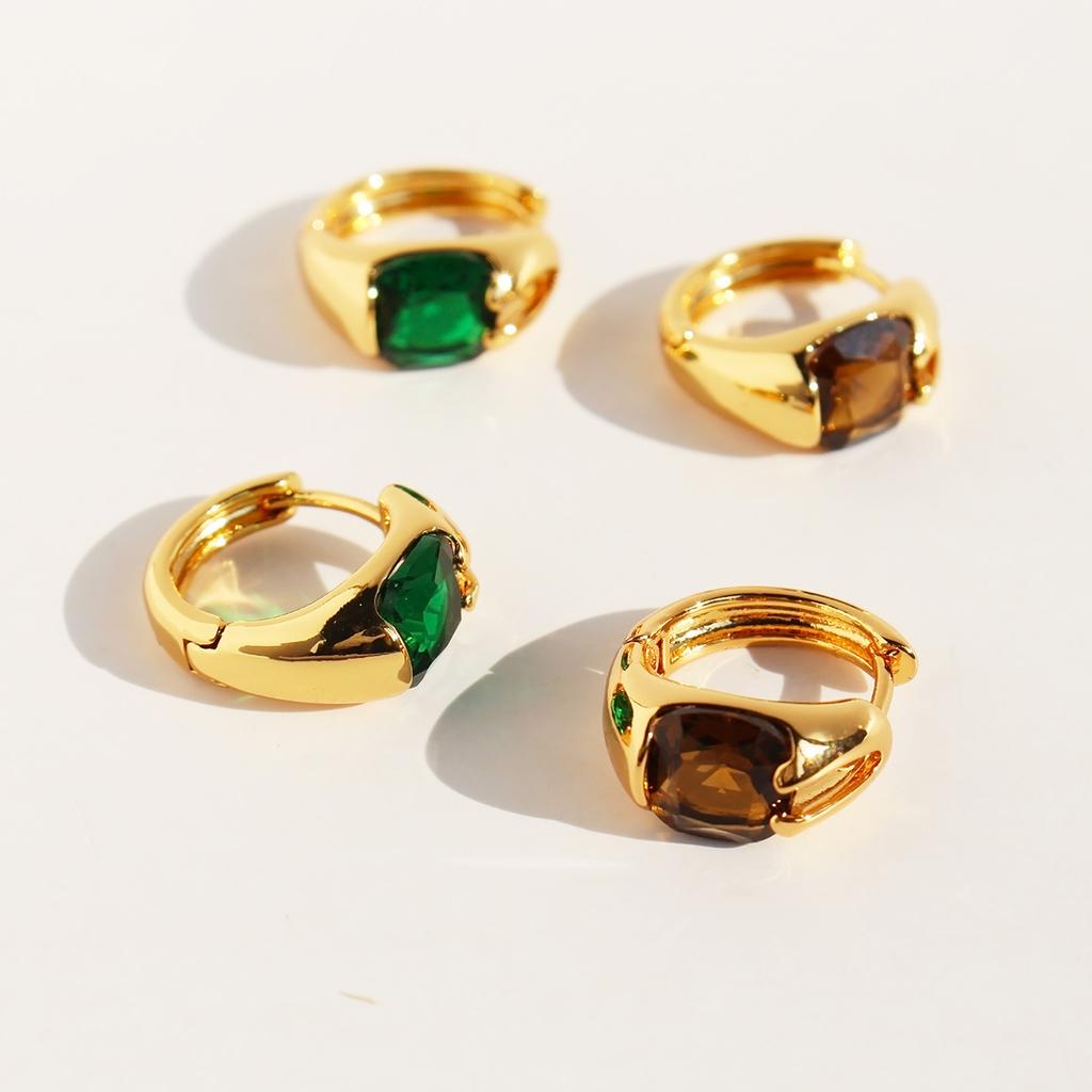 Original Retro Elegant Emerald Zircon Small Ear Buckle Women'S Fashionable Temperament Maillard Circle Earrings 376