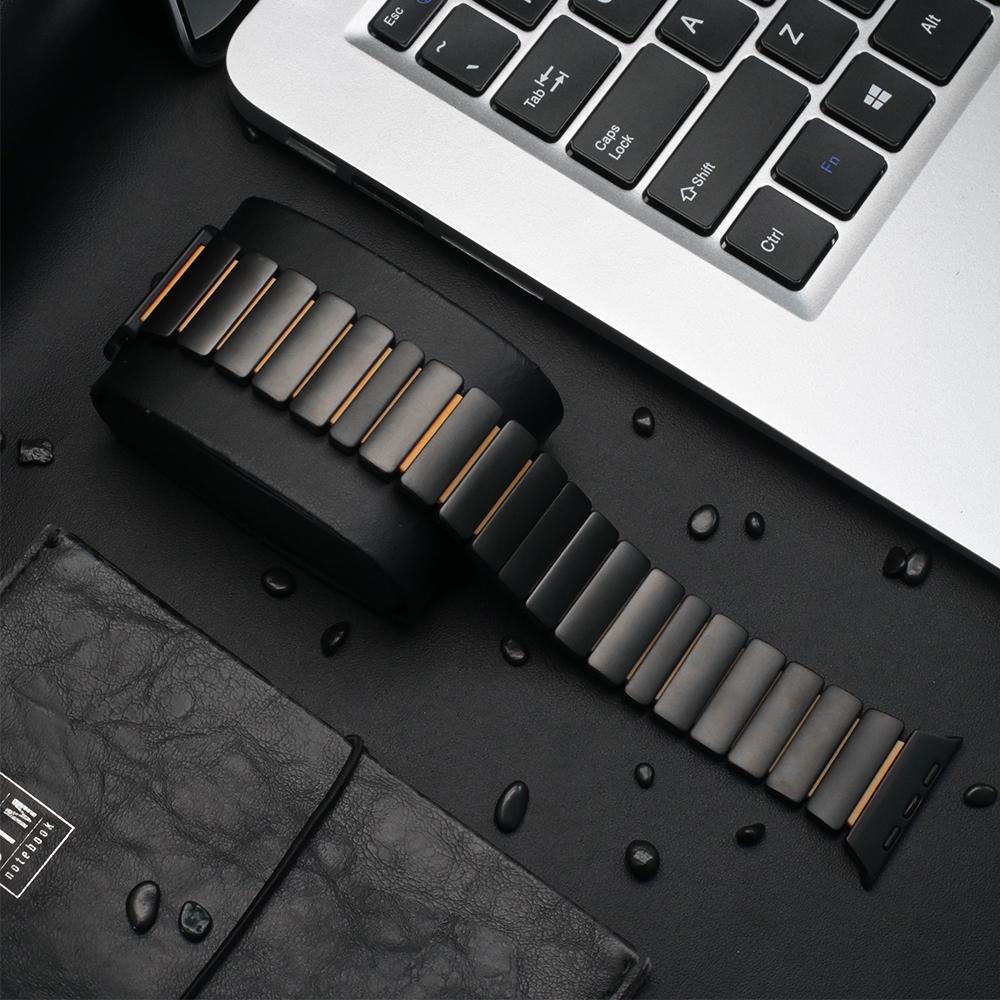 Titanium Fluoroelastomer Rubber Band for Apple Watch Ultra 3 2 49mm Series 10 11 46mm Strap for Iwatch 9 8 7 45mm 6 5 SE 3 44mm