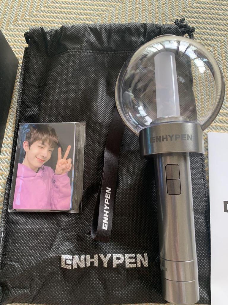 [USED] ENHYPEN Light Stick with Photo Card