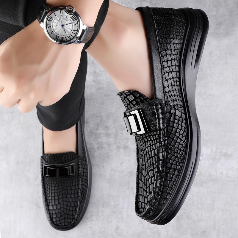 Кожаные туфли в деловом британском стиле, новые кожаные туфли с металлической пряжкой, удобные черные туфли на мягкой подошве для официальной свадьбы