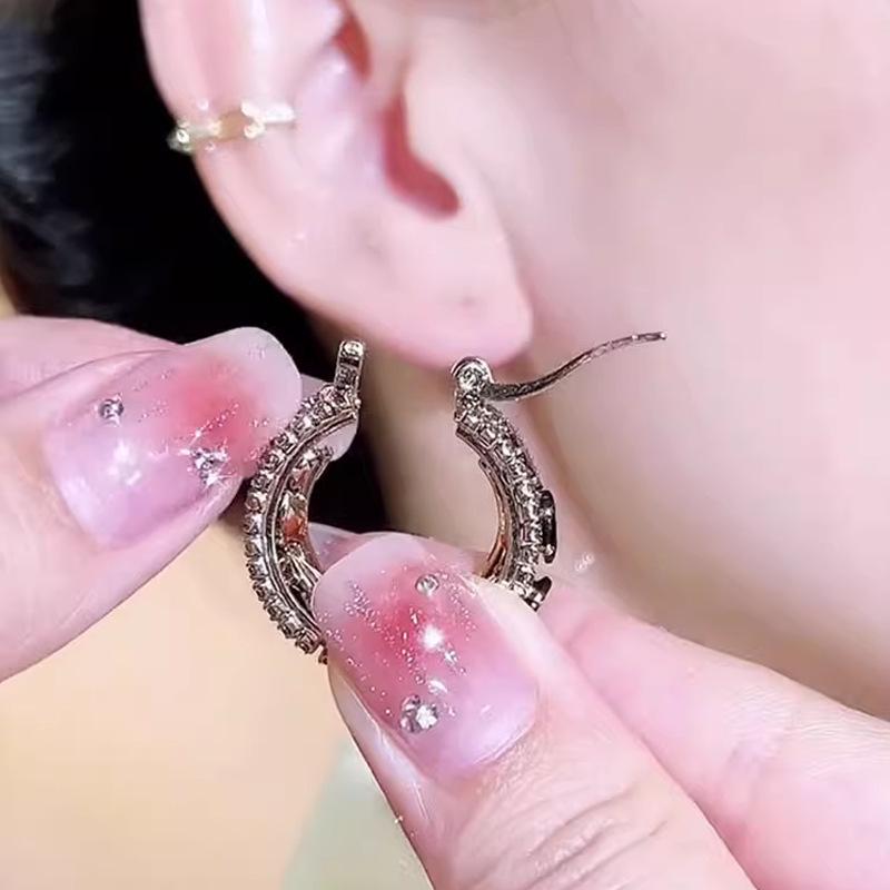 Элегантные серьги с черными кристаллами: Трендовый 2023, Легкий, Роскошный Французский Стиль для… Больше