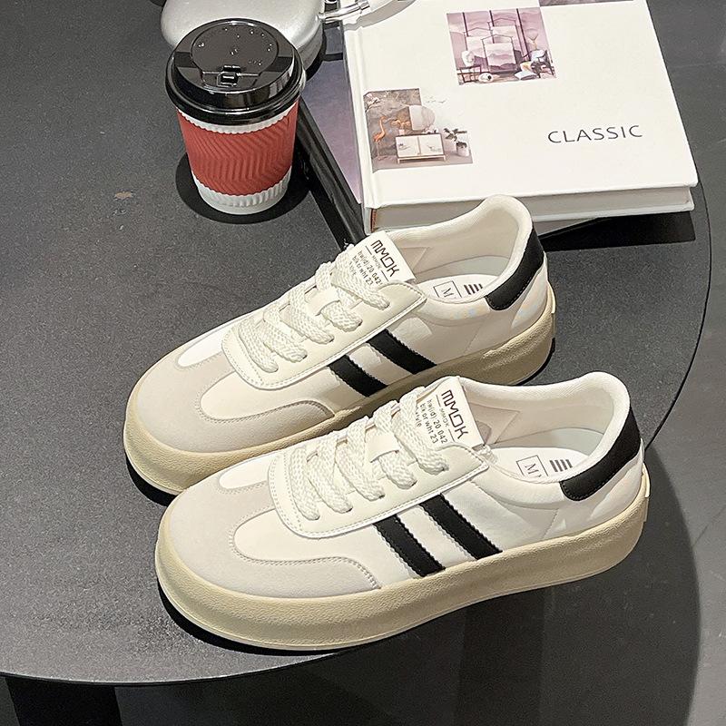 Flat Bottom Low-top German Training Shoes Women's 2024 Autumn New Fashionable Thick-soled Round Head Lace-up Versatile Casual Sports Shoes
