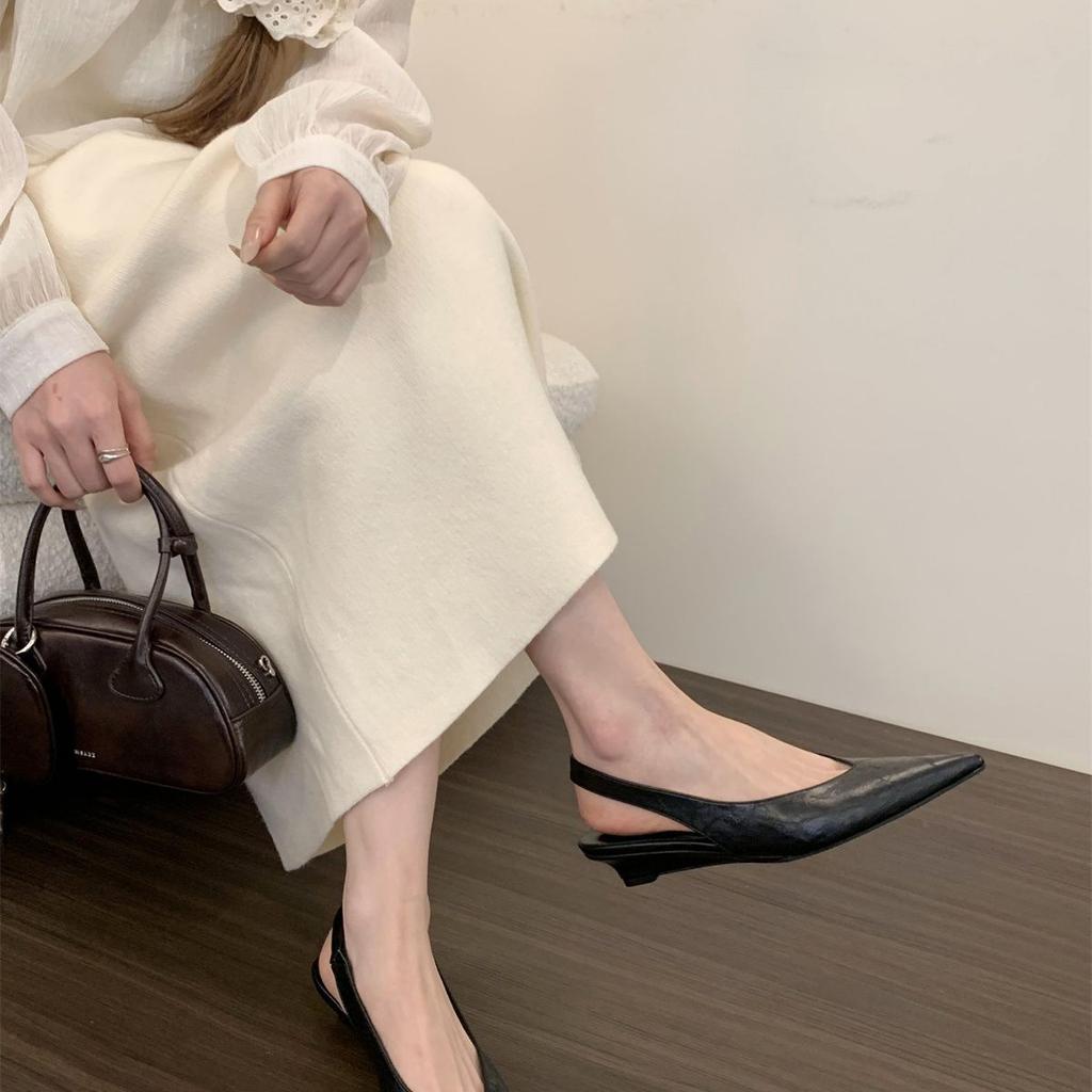 Французский темперамент танкетка острый задник пустые мюли сумка голова сандалии женские 2025 лето нежный сказочный стиль вечерняя обувь