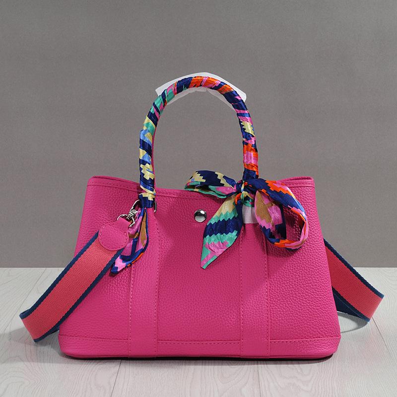 Женская большая садовая сумка из коровьей кожи в стиле знаменитостей 2024 года — универсальная, модная, удобная для переноски через плечо и в кармане