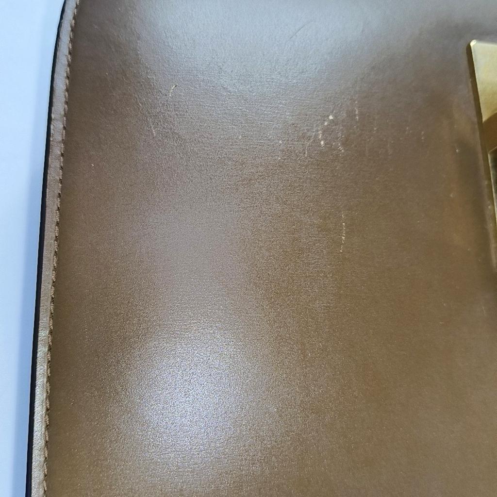 [Pre-Owned] Classic Box Gold Buckle Polished Calfskin Tofu Square Crossbody Shoulder Bag Medium - Fair #1PD4JS8