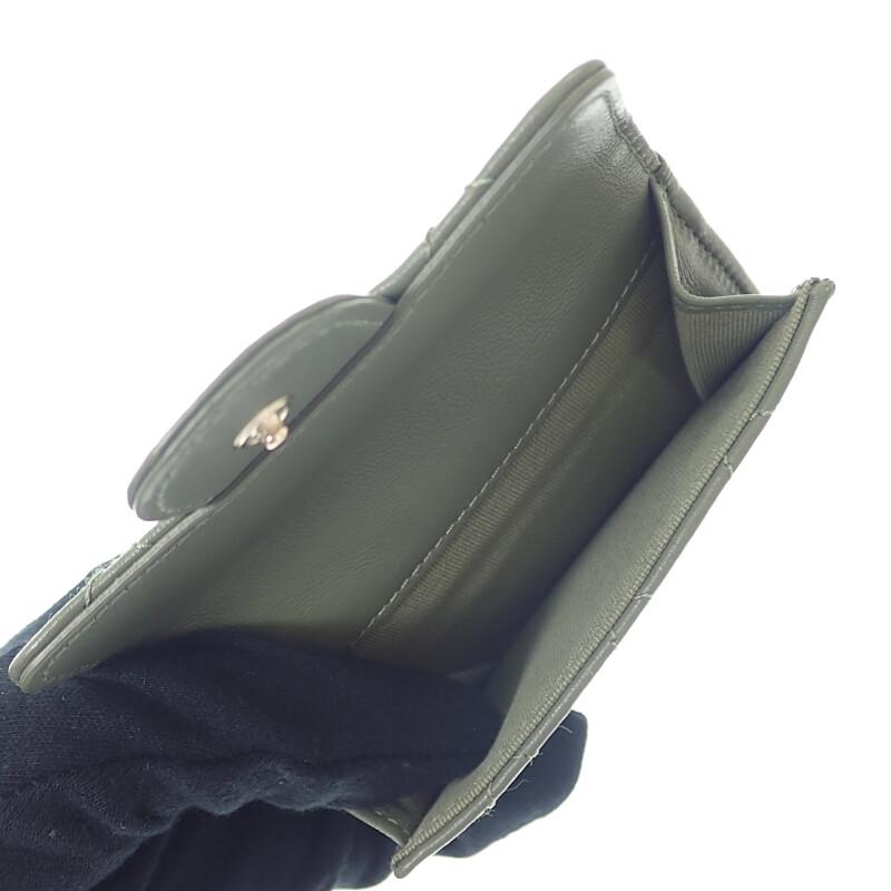 Chanel AP0230-Y04059-NZG82 Кошелек три сложения хаки ягненок Женский