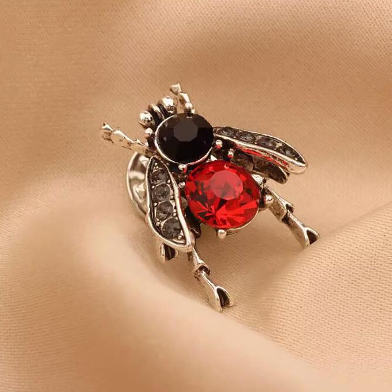 Vintage Bee Brooch Trend Creative Insect Corsage Creative Pin