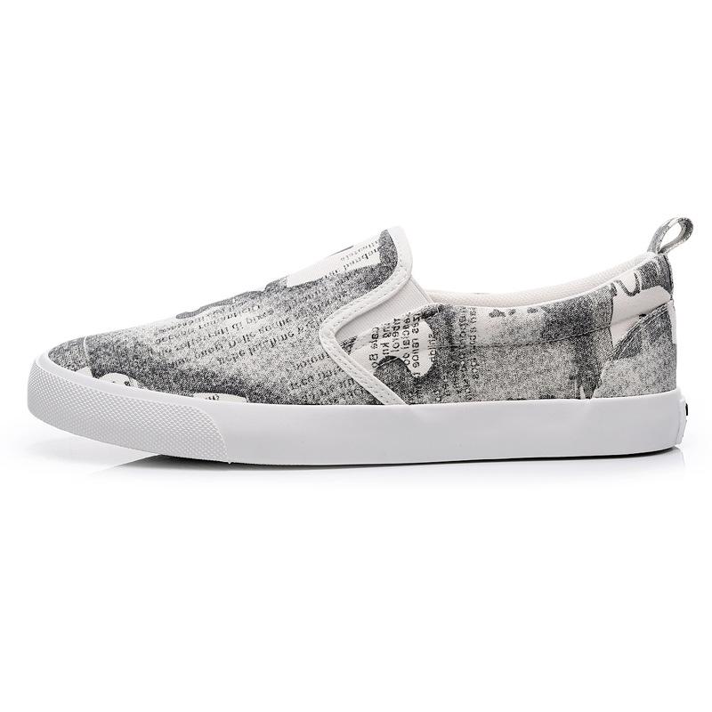 Новые мужские туфли весна-осень из вулканизированной кожи в корейском стиле, черные дышащие повседневные туфли из парусины без застежек, лоферы, мужские кроссовки