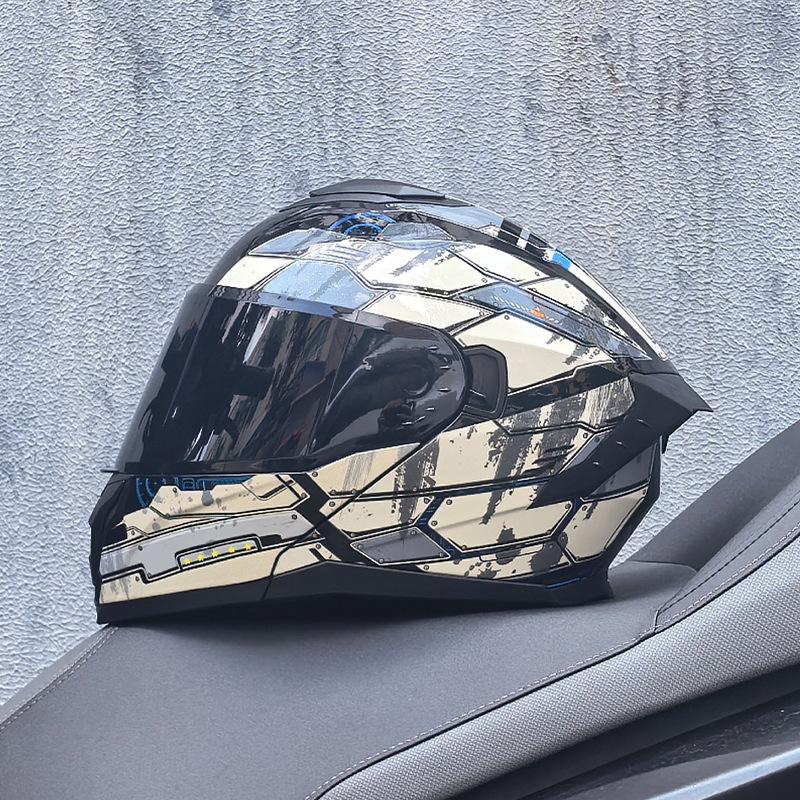 Motorcycle Helmet Men's and Women's Face-off Helmet Summer Locomotive Full Helmet Universal Safety In All Seasons