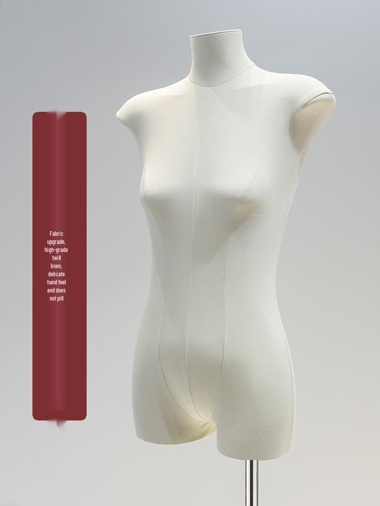 Манекен женский с плоским телом в корейском стиле и широкими плечами для демонстрации женской одежды