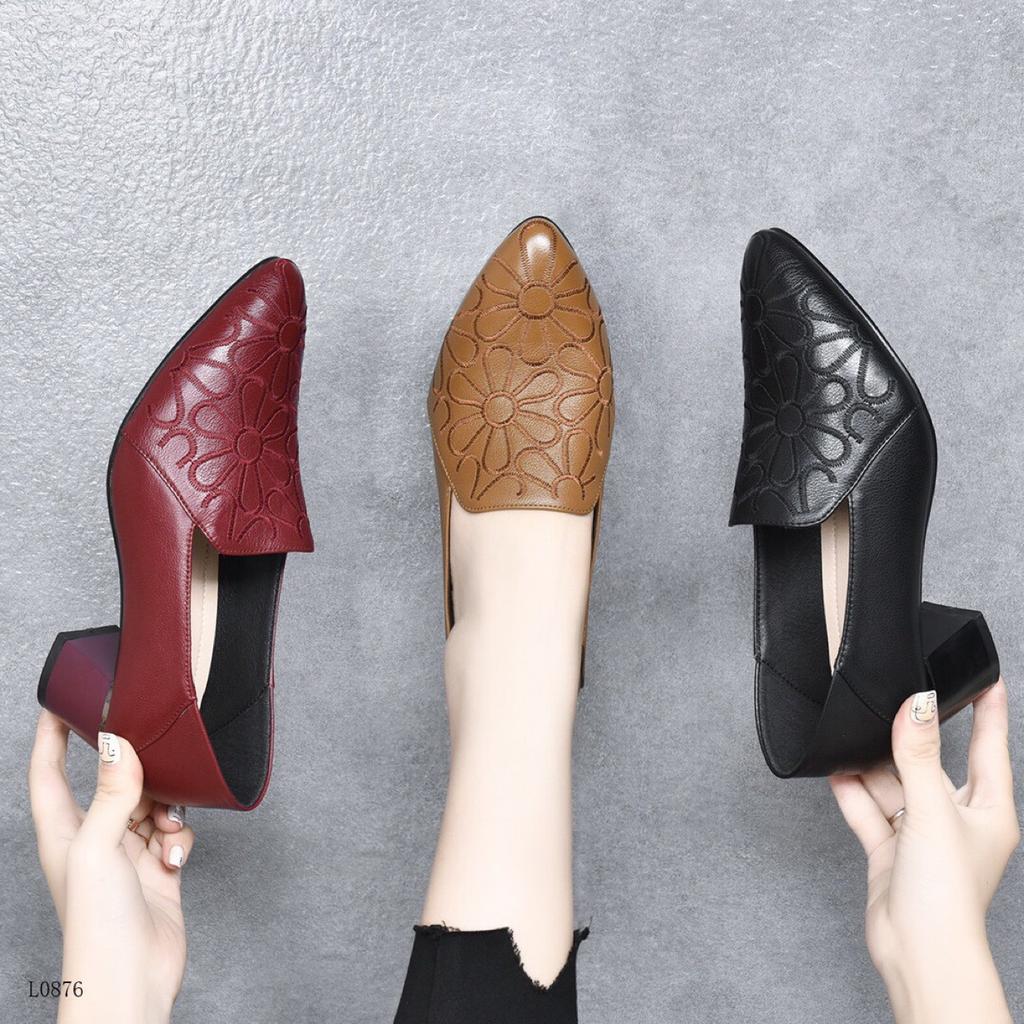 2025 Spring and Autumn Deep Mouth Pointed Middle Heel Fashion Middle Heel Work Shoes Internet Celebrity Explosion Slope Heel Spring and Autumn Embroid