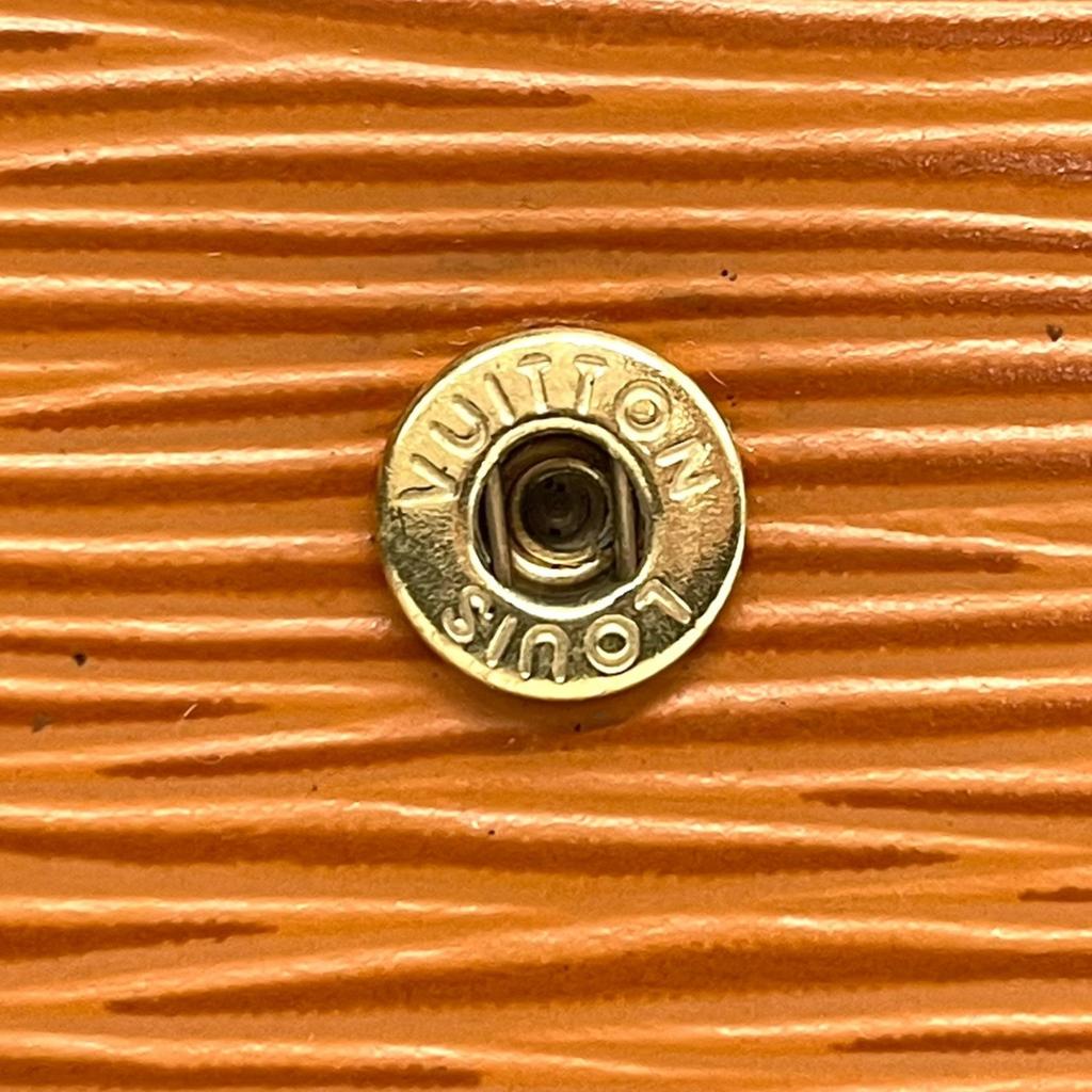 Б/у Держатель для ключей LOUIS VUITTON Коричневая кожа унисекс