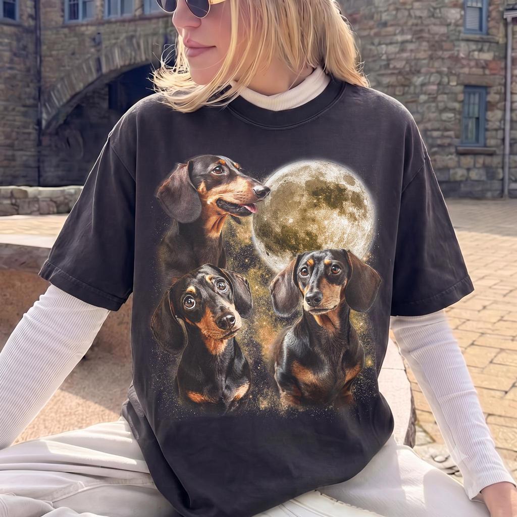 Retro Dachshund Howling Moon T-Shirt, Wiener Dog Graphic Tee, Starry Night Doxie Shirt
