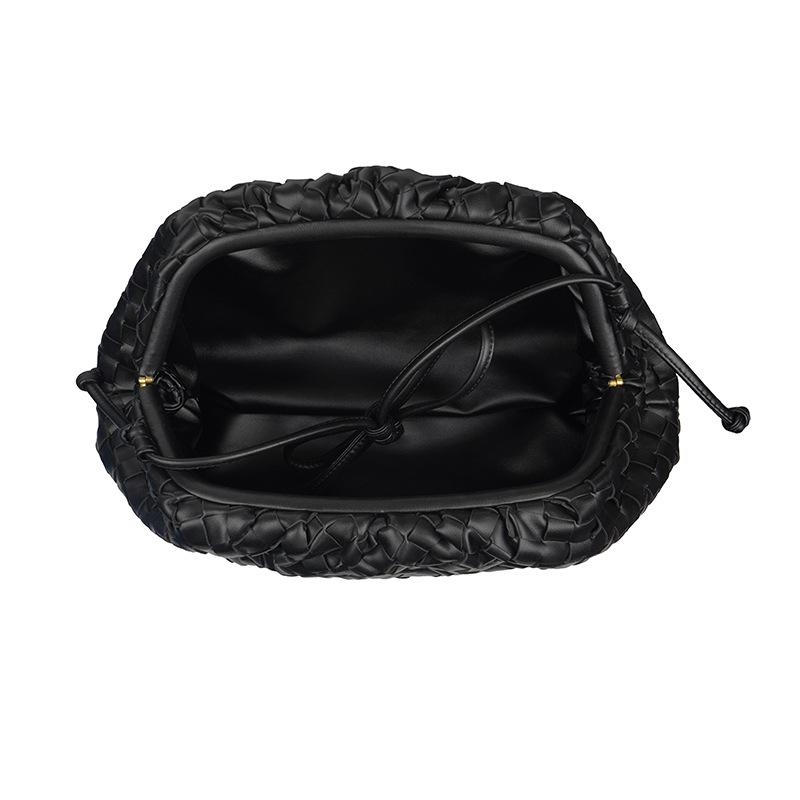 Сумка-кроссбоди Cloud Dumpling весна/лето 2023 года со складками – модели для ношения в руке, на плече и под мышкой