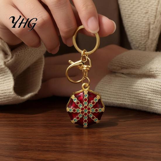 Lightweight Fashion Accessories Rhinestone Ethnic Hat Keychain, Bling Octagonal Cap Car Key Bag Decoration Keychain Ring, Zinc Alloy Pendant