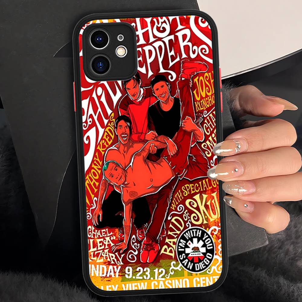 Матовый защитный чехол для iPhone 16 15 14 13 12 11 Pro Max X XS MAX с изображением группы Red Hot Chili P-Peppers