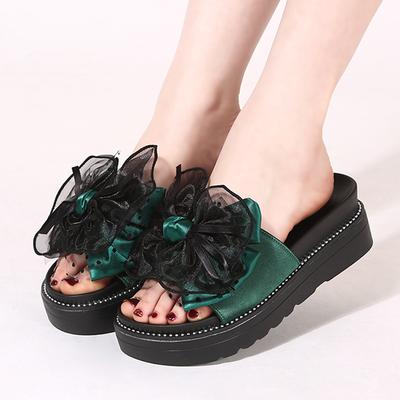 Модная обувь Женская 2025 Тапочки Повседневные Пантофли Платформа Роскошные Новые Летние Шлепанцы Модные Домашние Тапочки Обувь на платформе Слиперы Женские