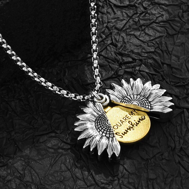 Retro Punk Style Sunflower Totem Necklace For Men Women Hip Hop Jewelry Accessory