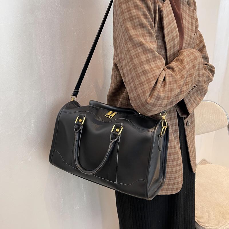Women's Bags Large Capacity Travel Bag Sports Gym Bag Outdoor Shoulder Crossbody Bag Weekend Duffle Bag Female Handbag and Purse