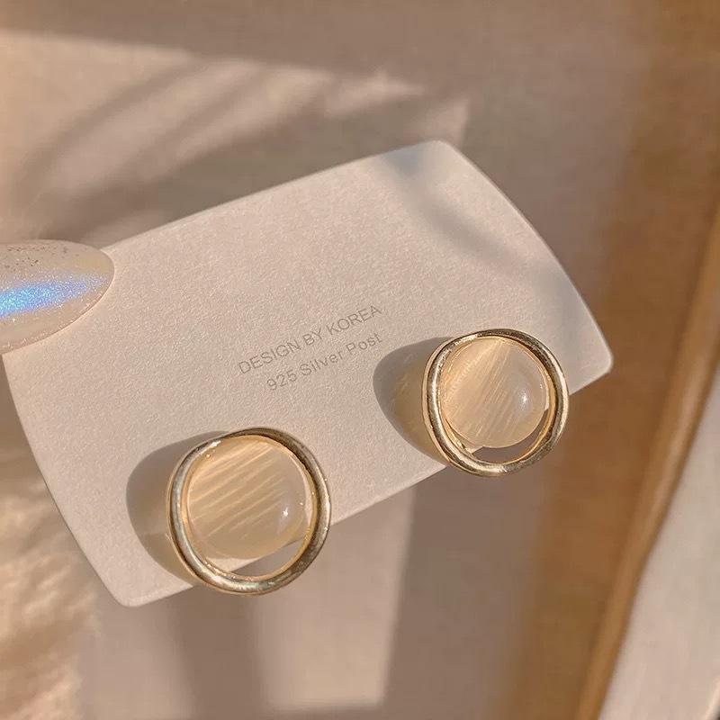 «Серьги-иглы Майяра 925»: "Янтарный жемчуг в стиле ретро для осени/зимы"