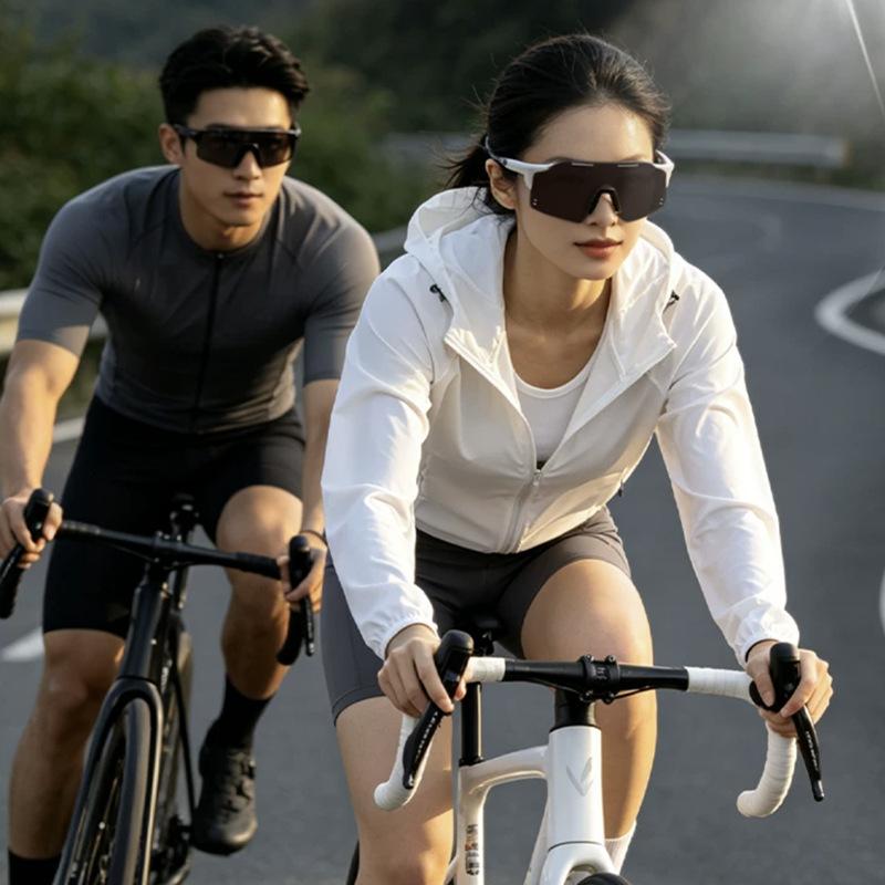 Cycling goggles, women's windproof eyewear, suitable for day and night use, color-changing lenses, for cycling, night riding, running, and outdoor