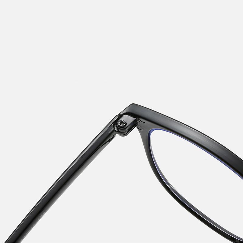 Пресбиопические очки с мультифокусными линзами. +1.0 -+ 4.0 диоптрии