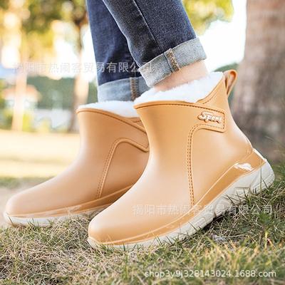 Новые модные женские короткие и средней длины велюровые термоботинки, женские утолщенные резиновые ботинки на плоской подошве светлых тонов