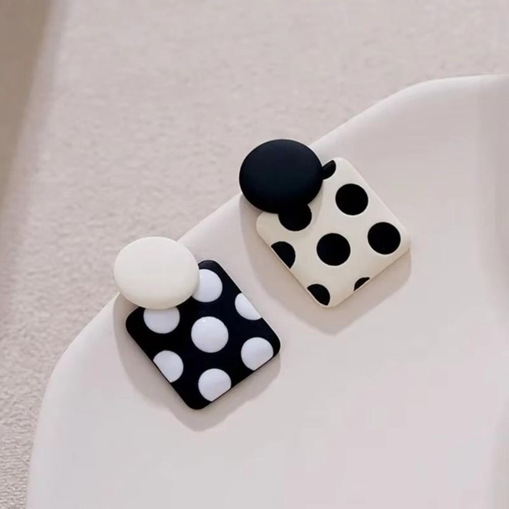Flower Polka Dot Earrings Zinc Zinc Alloy Jewelry Gift French Style Round Stud Earrings Date