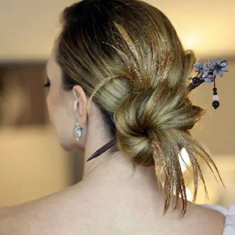 4pcs Traditional Chinese Wooden Hair Sticks With Elegant Floral And Tassels Detail Hair Accessories For Any Occasion