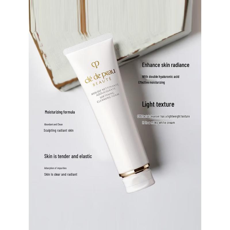 Clé de Peau Beauté Clarifying Cleansing Foam