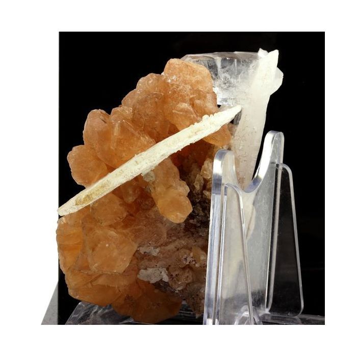 Dolomite + Quartz 1055.1 carats
