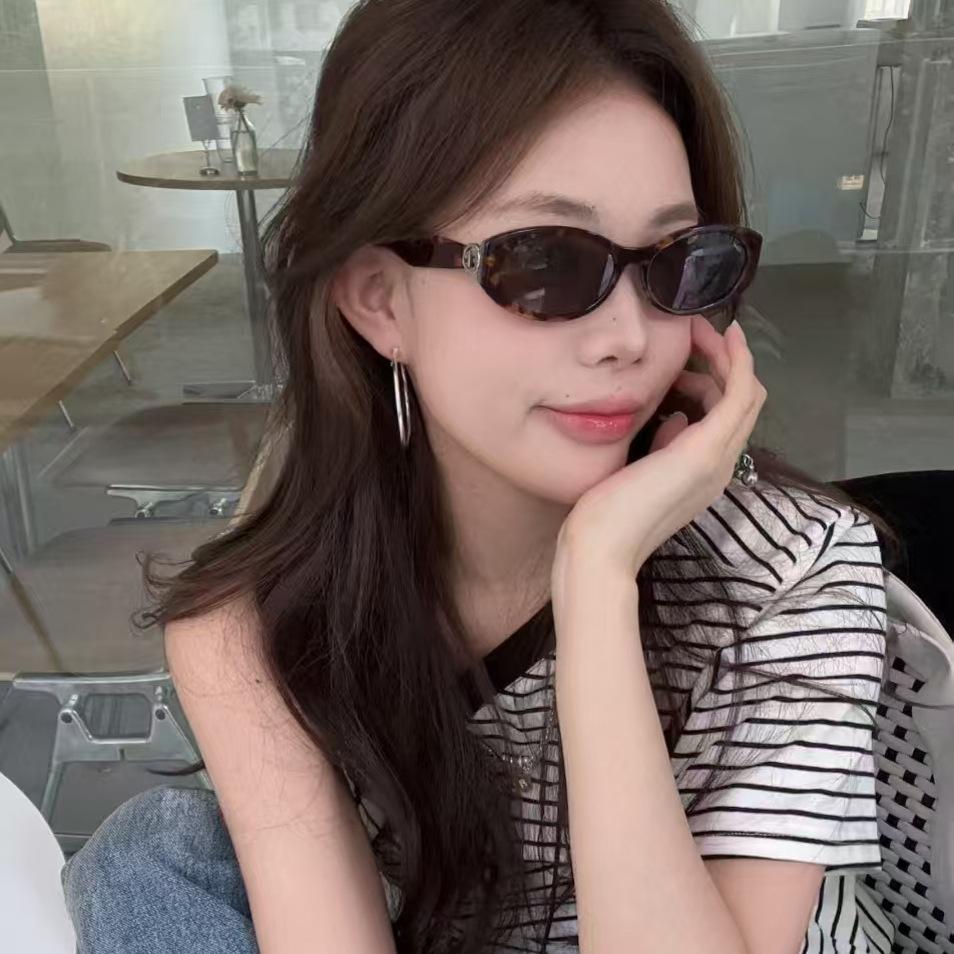 Korean Stylish Sunglasses Men Oval Shape Uv Protection Women Sun Glasses Outdoor Activity Sunglass Woman
