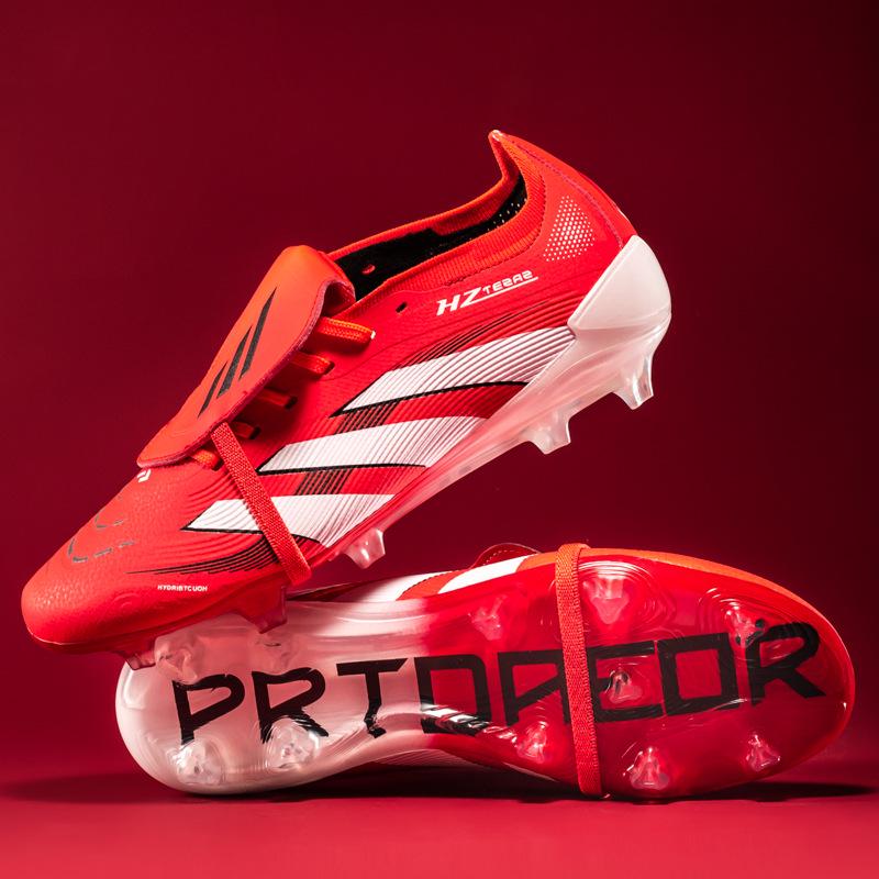 Футбольные бутсы с шипами для юношей и девушек