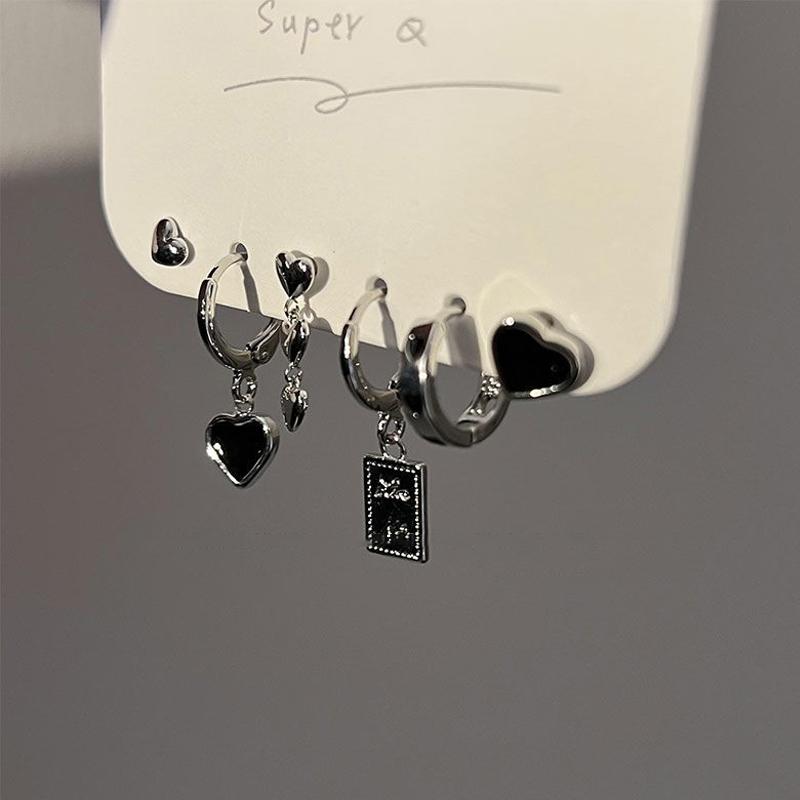 Black Heart Earrings Set for Women Gothic Cute Elegant Earrings Jewelry Trendy Korean Asymmetrical Vintage Earrings MIT
