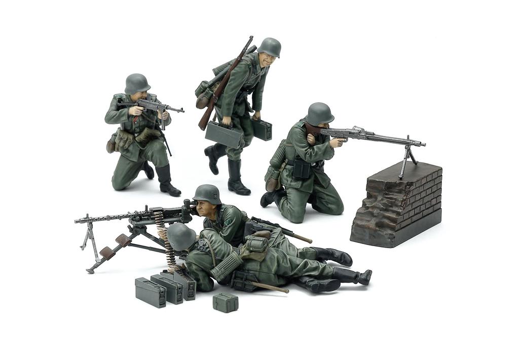 Пластиковая модель немецкой пулеметной группы TAMIYA Military Miniature Series 35386 1/35 No.386 (Средняя война)