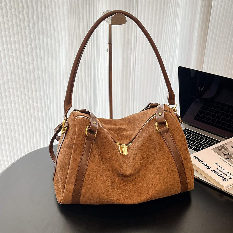 High-value Suede Pillow Bag Women's Large-capacity New Bag Casual Simple Shoulder Messenger Bag