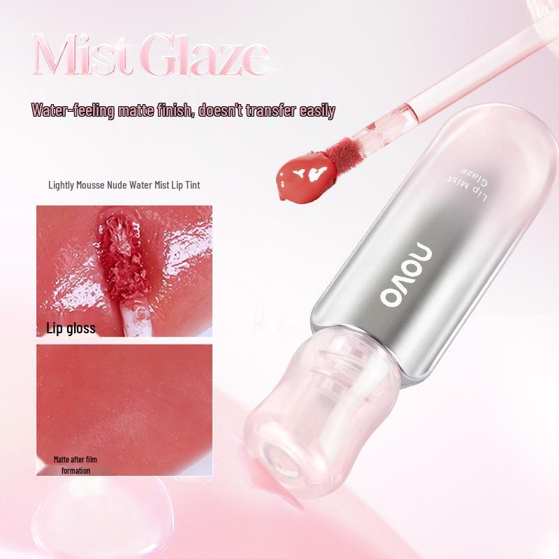 Novo Light Nude Водный спрей-блеск для губ: Шелковистая, гладкая текстура с натуральным, легко наносимым цветом, который придает губам сияние.