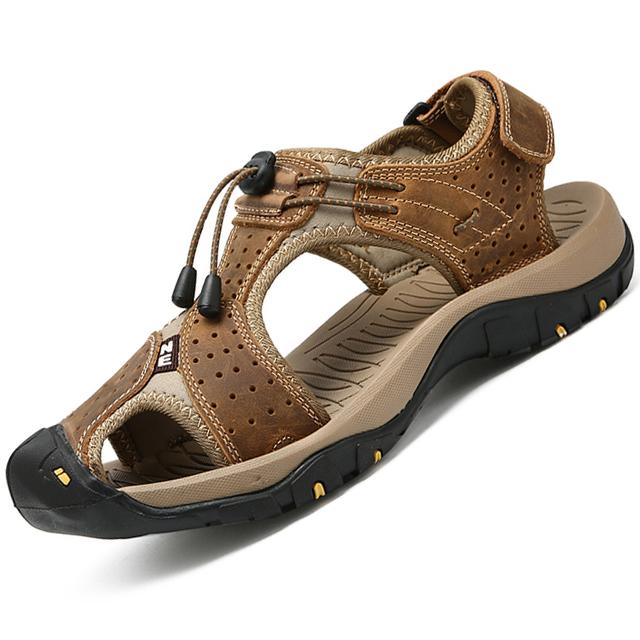 Leather Clog Sandals for Men Summer Outdoor Beach Shoes Casual Hiking Mens Sandals Genuine Leather Gladiator Flat Slippers