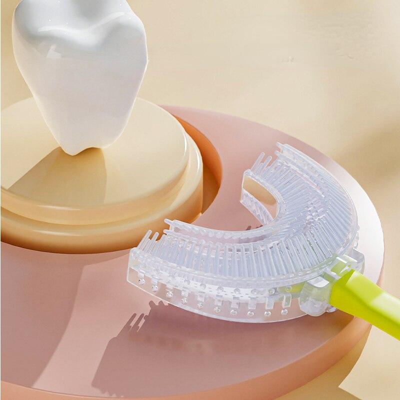 1/2 шт., детская зубная щетка в форме буквы U на 360° для детей от 2 до 12 лет, детская силиконовая зубная щетка с мягкой щетиной, настенный артефакт, щетка для чистки зубов с мультяшными животными