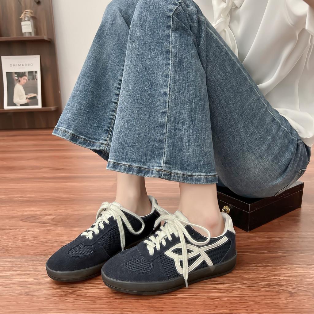 Grape Mother Comfortable Breathable Thick Baseplate Shoes Front Lace-up Campus Style Casual Shoes Spring and Summer New Sports Shoes Women's Outer Wea