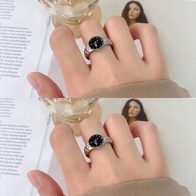 Personalized Retro Watch-Shaped Ring - Simple, Trendy Design for Couples and Friends.
