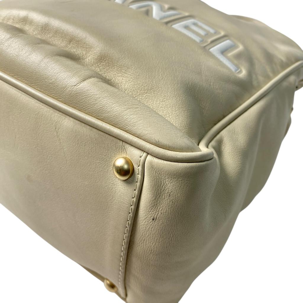 Used CHANELTote Bag Ivory Leather Women