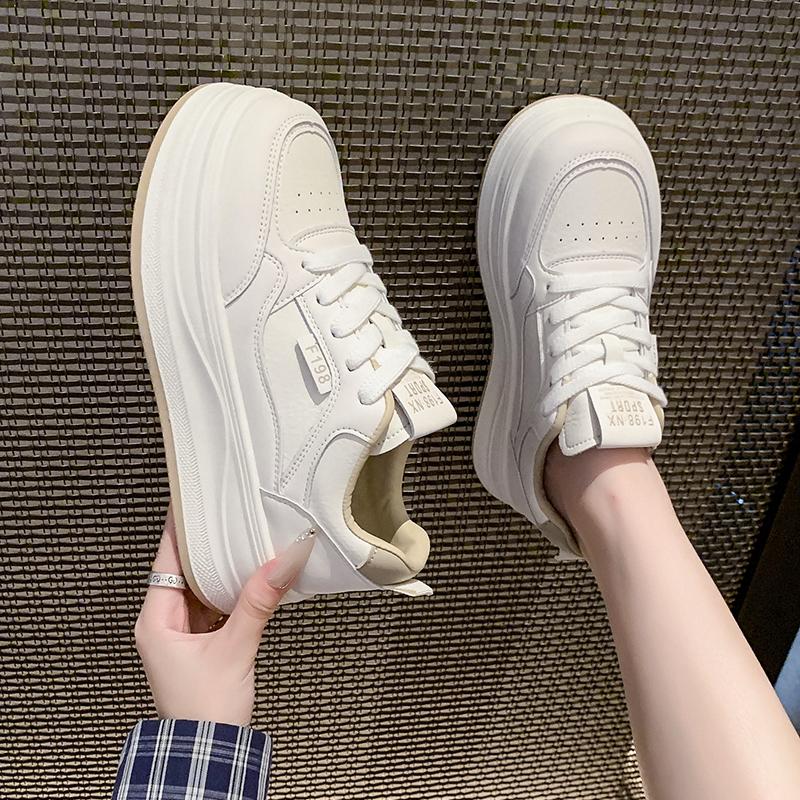Women Thick Sole White Casual Sneakers Comfortable Footwear for Walking Commuting Travel Outdoor and Everyday Wear Sizes 35-40