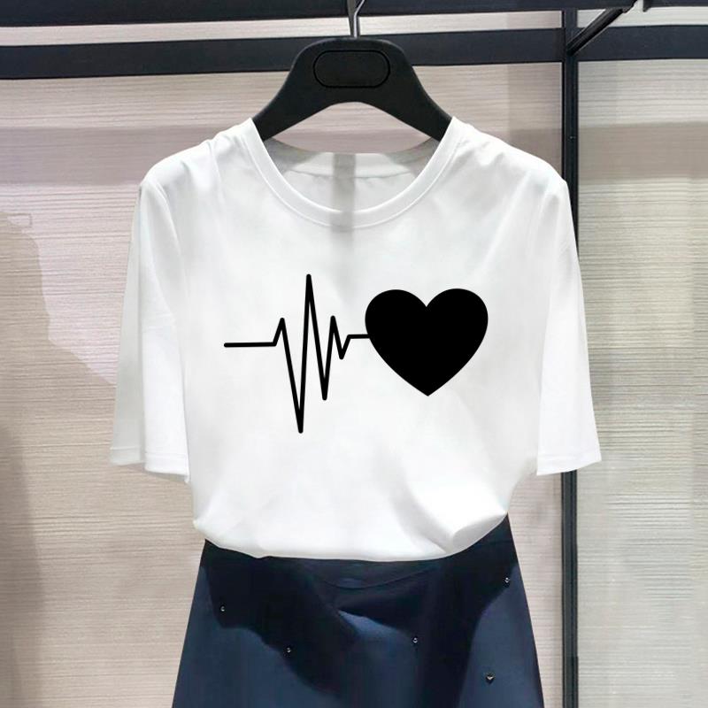 (Азиатский размер) Модная футболка с милым сердечком и принтом в стиле милой графики, женская повседневная футболка, повседневная женская футболка с коротким рукавом