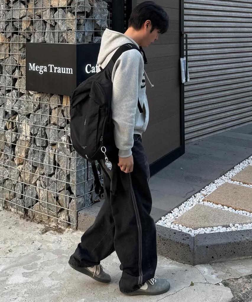 1993STUDIO Track Balloon Denim Pants_Black