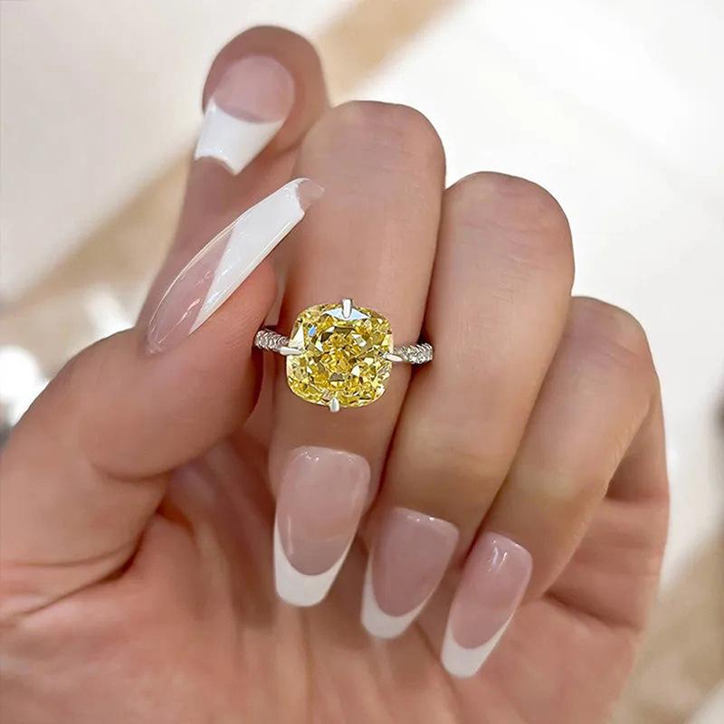 CopperWedding Ring Lady Bright Yellow Crystal Accessories for Women Fashion Aesthetic Jewelry for Engagement Party