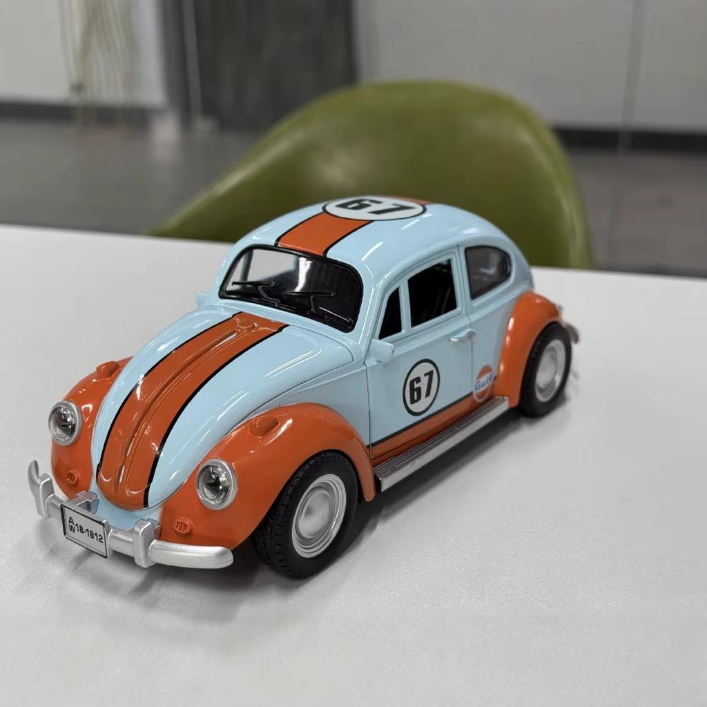Simualtion 1/18 Scale Classic Beetle 1955 Car Model Collection Sound and Light Children Boy Toy Vehicle Gift Home Decor